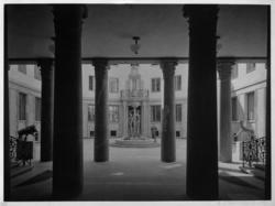 Svenska Tändstickspalatset, huvudkontor
Exteriör, entrégård 