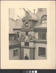 Stockholms Enskilda Bank
Exteriör. Takåsar och klocka mot in