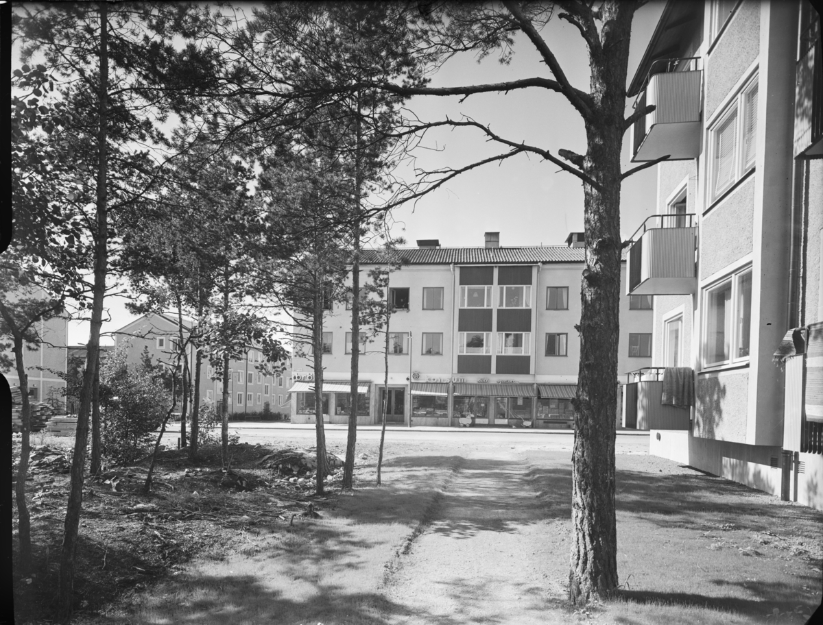 Flerbostadshus, Sparbanksvägen, Hägerstensåsen
Exteriör