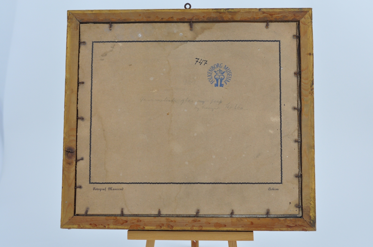 Navneduk fra 1896. Korssting på stramei. Navneduken er rammet inn med glass og ramme på et senere tidspunkt.