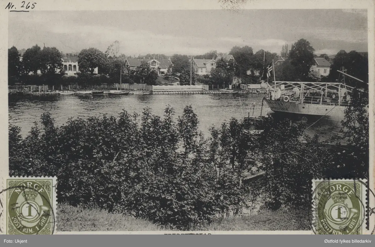 Prestelandet (sett imot Riverside), østsiden av Fredrikstad. Postkort ca 1920-30. FAmbåt, Hvaler? utydelig navn, evt Fredrikstad?