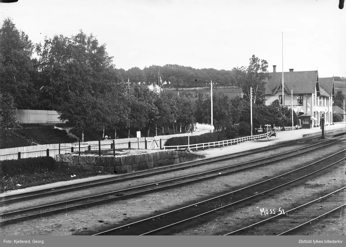 Moss jernbanestasjon  1910.