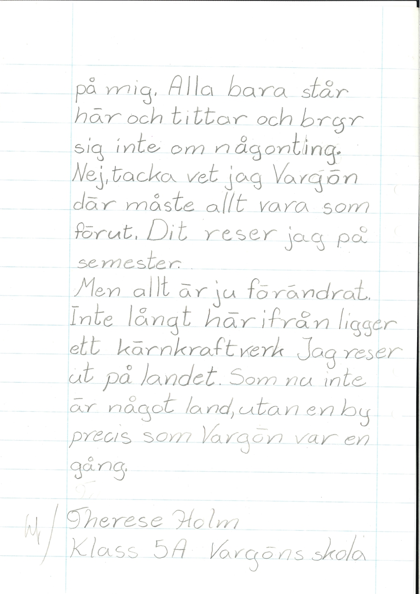 Uppsats om en framtidsversion om år 2000 skriven 1979.

Titeln är "Framtiden".

Ingår i en samling innehållande 98 st Uppsatser. 103 st Teckningar gjorda av skolbarn, från norra länsdelen.

Från en tävling. ''Framtiden och vår miljö'', annordnad av Älvsborgs-posten i samarbete med Älvsborgs Länsmuseum. Utställning. 19 Dec. 1979.
