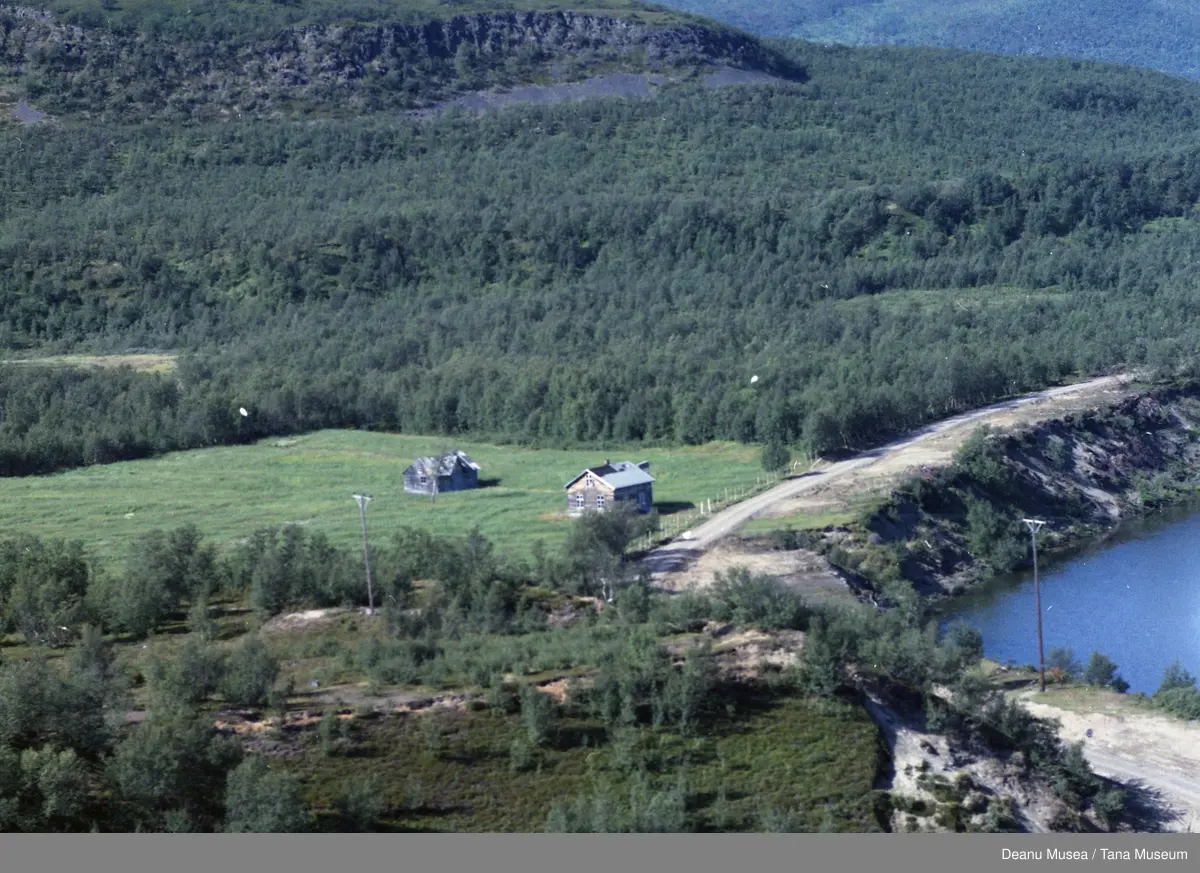 Fjellanger Widerøe flyfoto, Tana Kommune