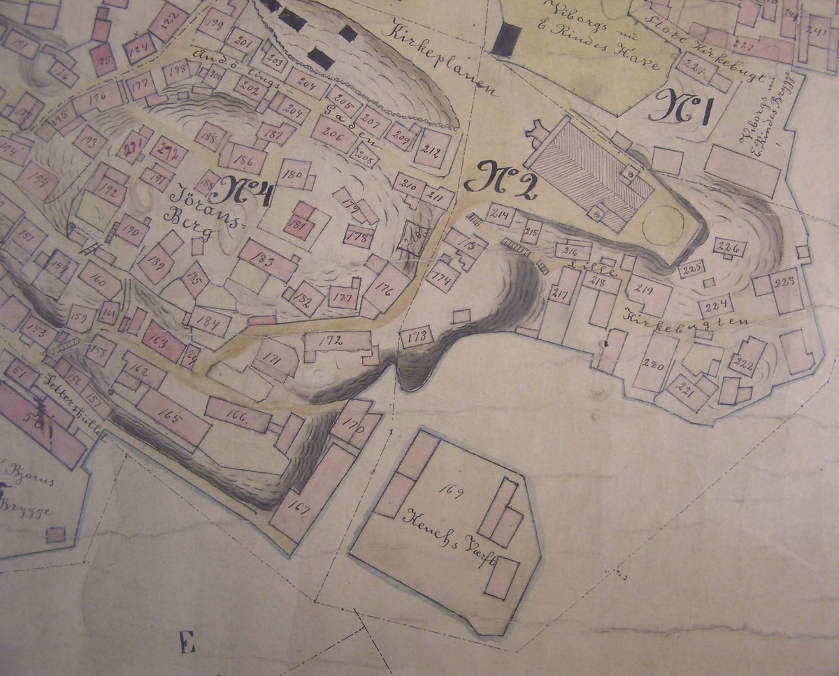 bydel : fra bukta ved stillnestangen til Barthebrygga.
Gamle Kragerø sentrum