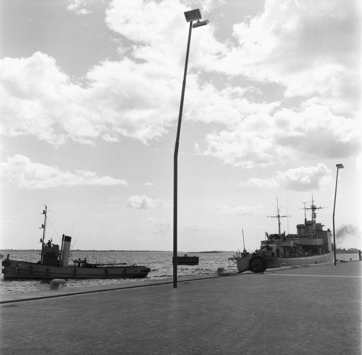 V17863