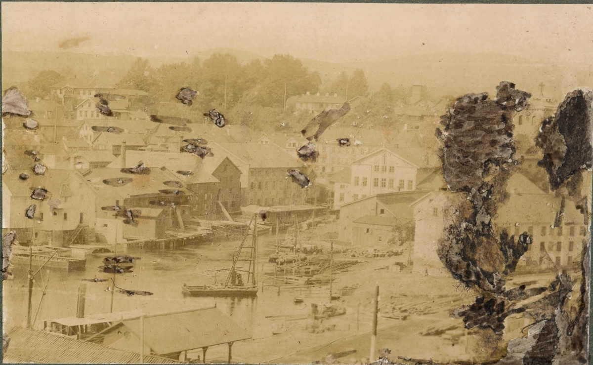Serie bilder fra gamle Skien før 1886.