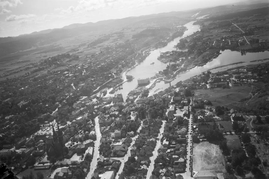 Ulike Widerø flyfoto Skien kommune, Sentrum  