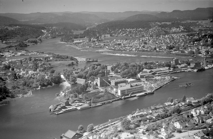 Ulike Widerø flyfoto fra Skien kommune 