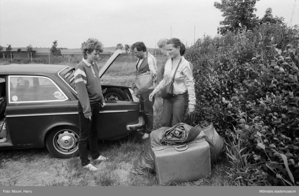 Åby camping i Mölndal tar emot sina första campare, år 1984.

För mer information om bilden se under tilläggsinformation.