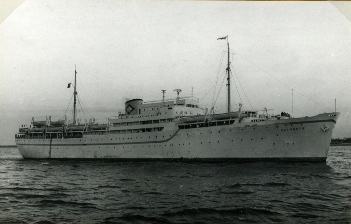 Fo220951