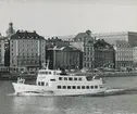 M/S Skarpö avgår från Blasieholmskajen den 5:e mars 1965.