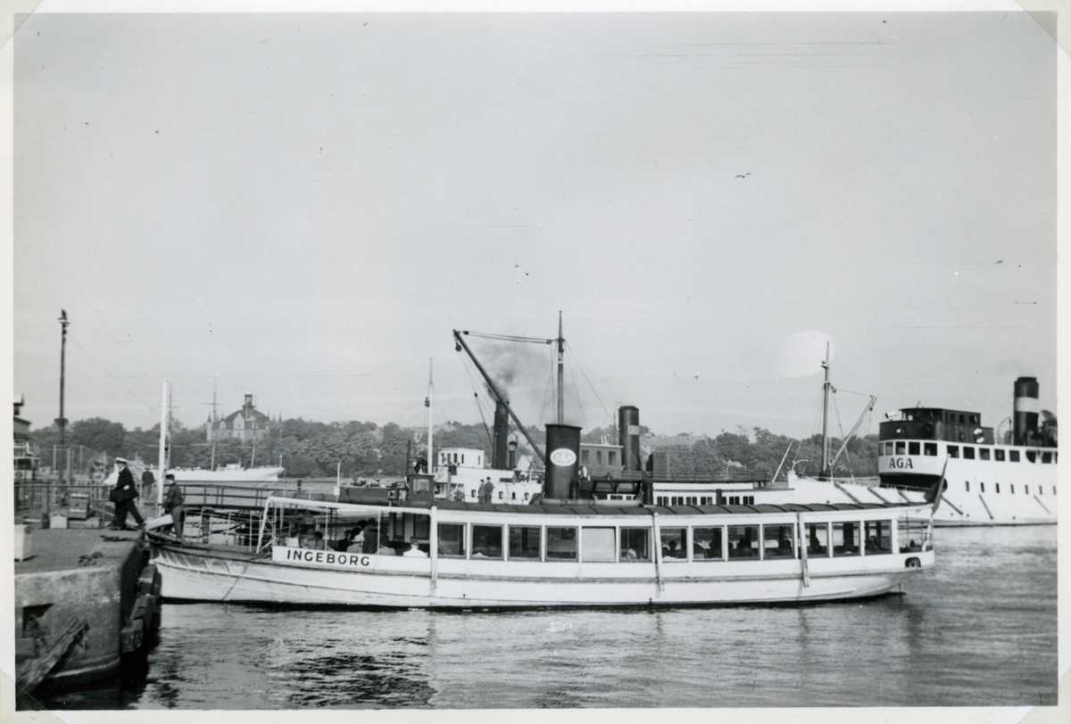 Identiskt fotografi i CG Jacksons samling Acc1956:1465 med Fo220689