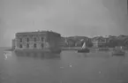 Strandverket i Marstrand.
Vid södra inloppet till Marstrand är strandverket beläget, troligen uppfört samtidigt med fästningen.