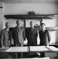 Ubåtsbyrån oktober 1944. Ingenjörerna Arnold Olsson, Fernema