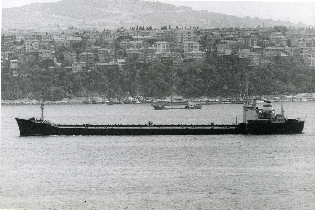 Ägare:/1966-83/: NAVROM, Navigation Roumaine Maritime & Fluviale. Hemort: Constanta.