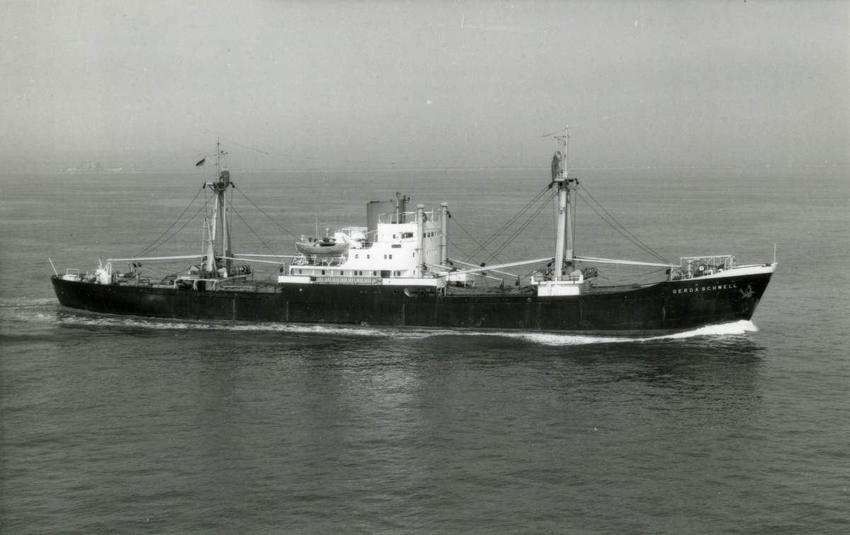 Ägare:/1966-69/: ett partrederi, Huvudredare: H.P. Vith & A. Hansen G.m.b.H. Hemort: Flensburg.