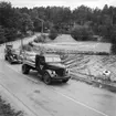 Transport och resning av monument