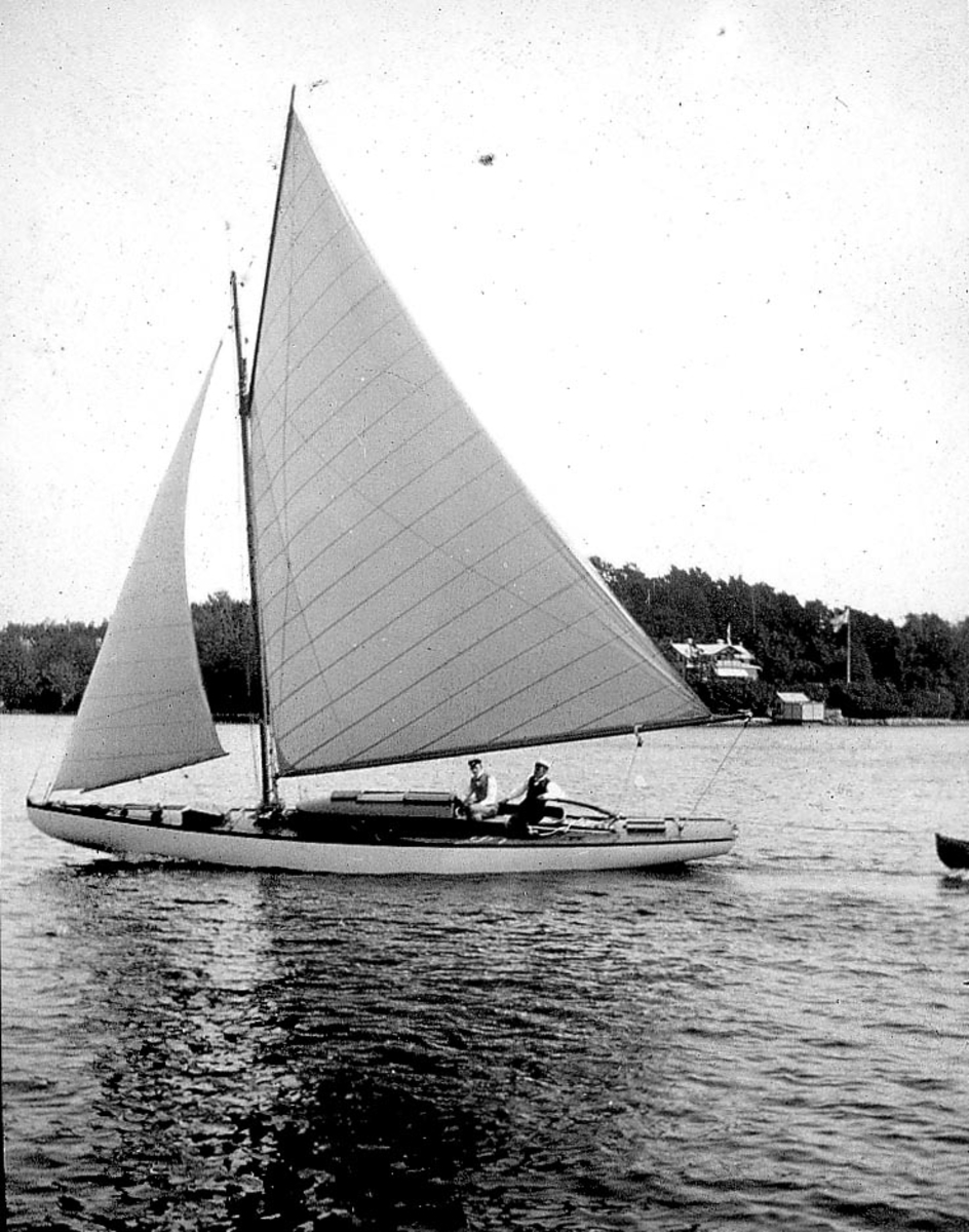 "Kryss IV 1912"