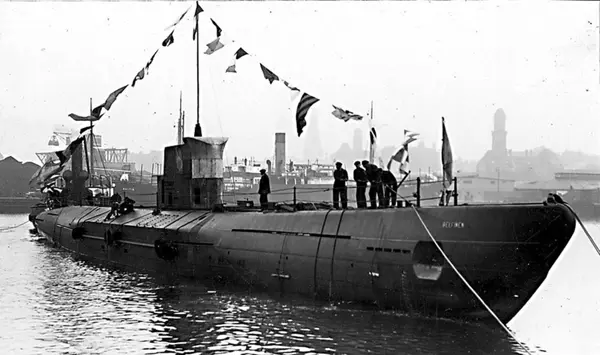 Sjösättning av ubåten DELFINEN II vid Kockums, Malmö.