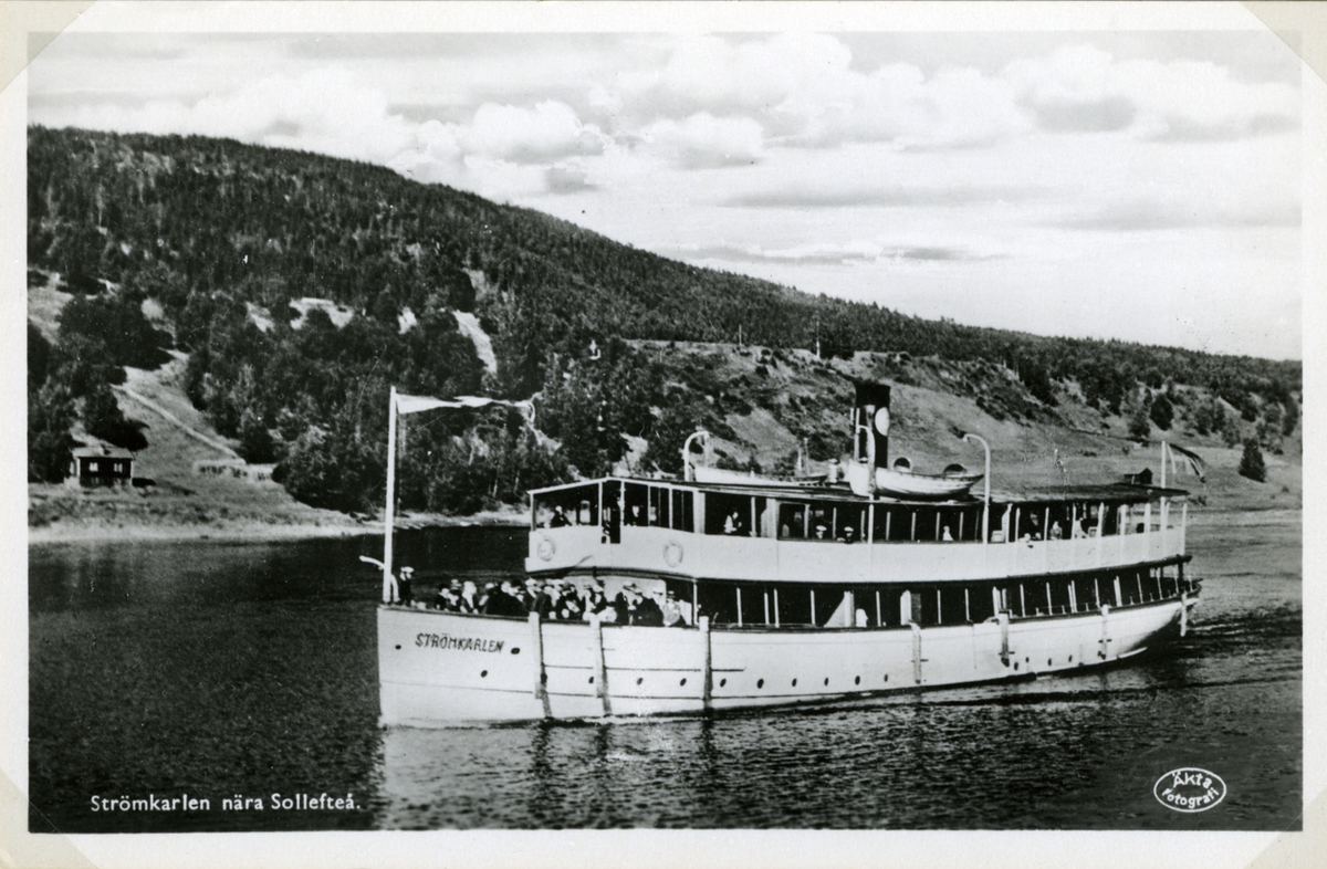 Passagerarångaren S/S STRÖMKARLEN nära Sollefteå.