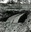 In situ, från ONO. Sammansatt stockeka, se rapport om slutundersökning den 16 sept 1964.  Södermanland, Stockholms län, Västerhaninge socken, Häringe