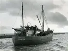 Holms skeppsvarv. Fiskebåten MPT 1028, för Leningrad, på povtur 1950.
Skåne, Malmöhus län, Råå.