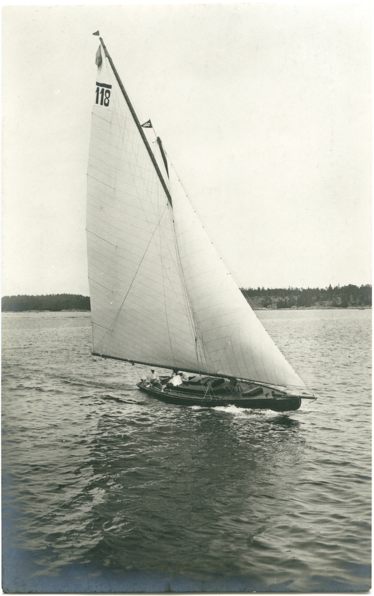Olympiska Spelens i Stockholm 1912 officiella Brefkort.
Granbergs Konstindustri-Aktiebolags Förlag, Stockholm.
N:r 293. "Sans Atout", Sverige.