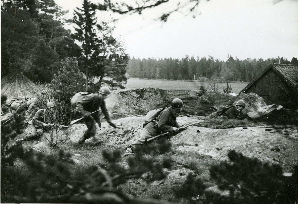 Infanterister i samövning med Kustflottan