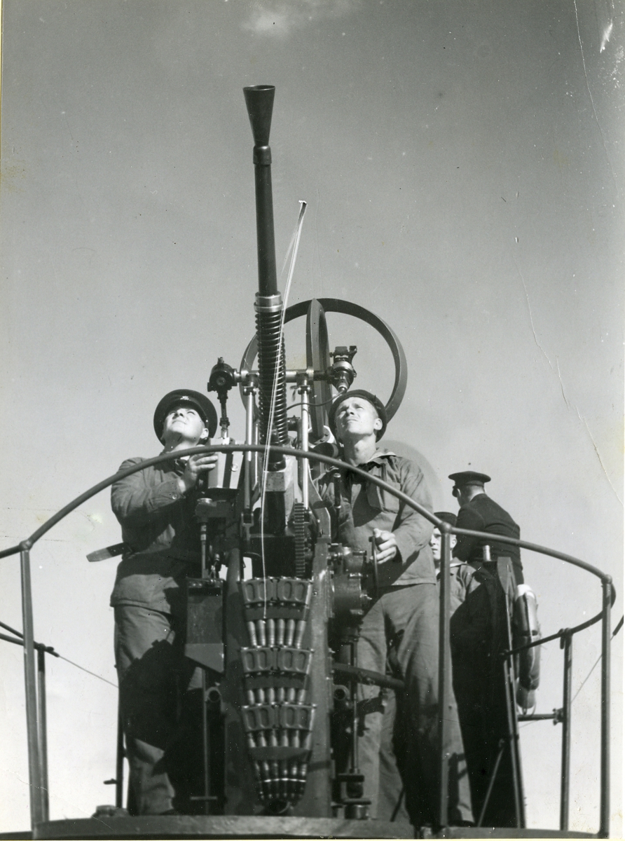 4 cm luftvärnskanon.
