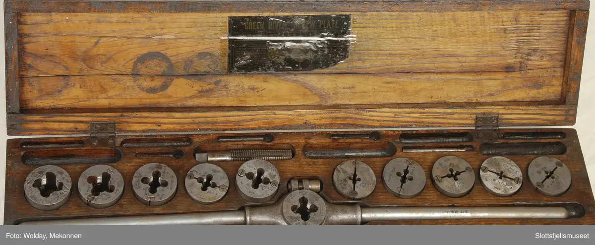 14 deler
Gjengesett i kasse