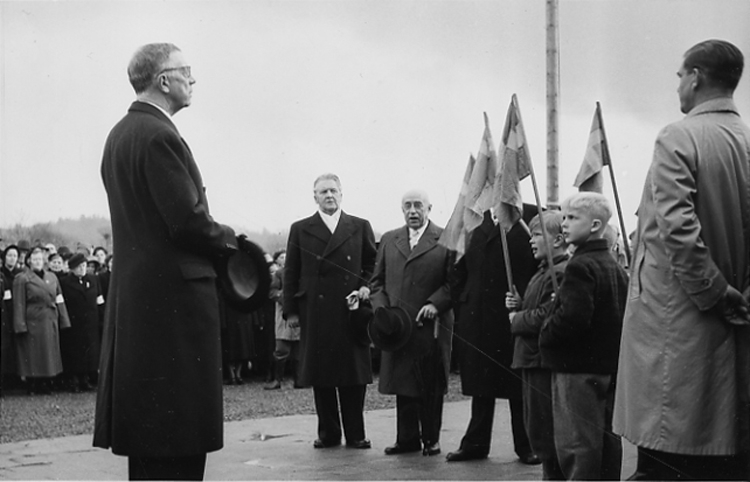 Kung Gustaf Vl Adolfs eriksgata i Bohuslän i maj 1955