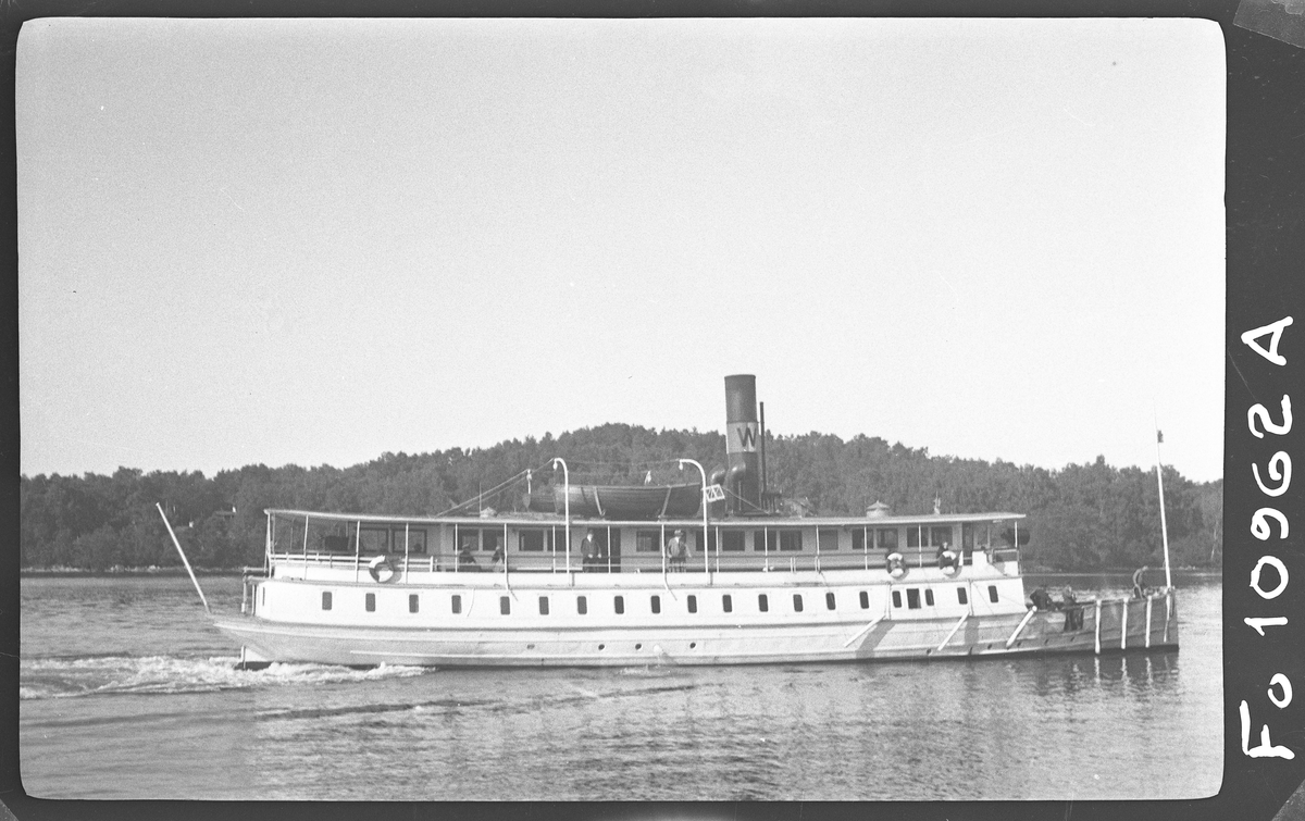 S/S WAXHOLM vid Höganäs i Stockholms skärgård.