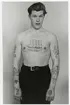 VAARA, FRANS OSCAR
F.28 OKTOBER 1922
SJÖMAN , STOCKHOLM.

Tatueringarna äro utförda av sjömannen och tatueraren Sven Erik Mårtensson, Stockholm, den första 1942.