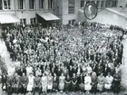 Anställda vid A. B. Schwartzman & Nordström 1936, infogad bild uppe till höger är Marcus Schwartzman