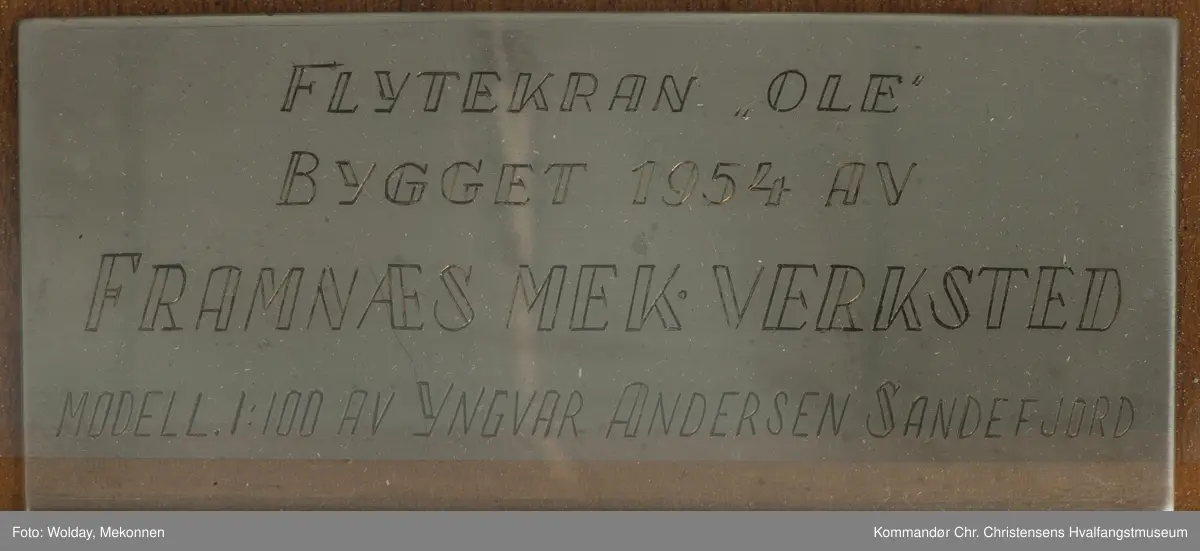 Modell av flytekran "Ole" ved Framnæs mek. Værksted A/S.