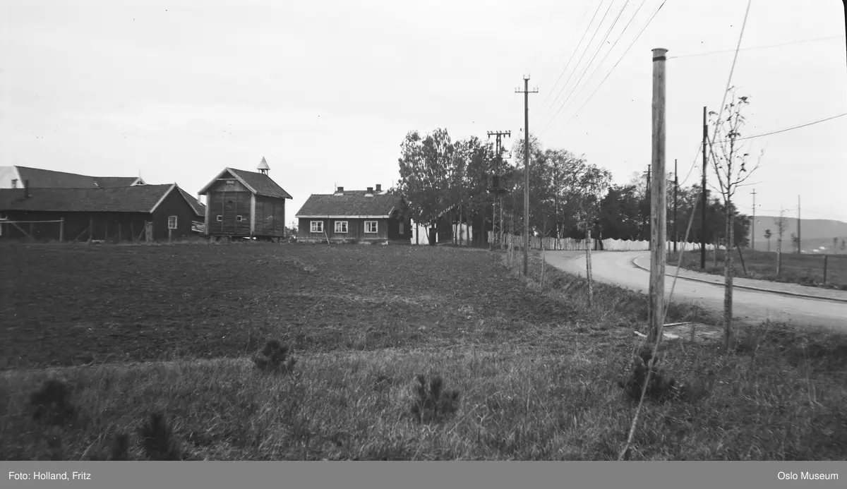vei, gård, bolighus, uthus, stabbur,kulturlandskap
