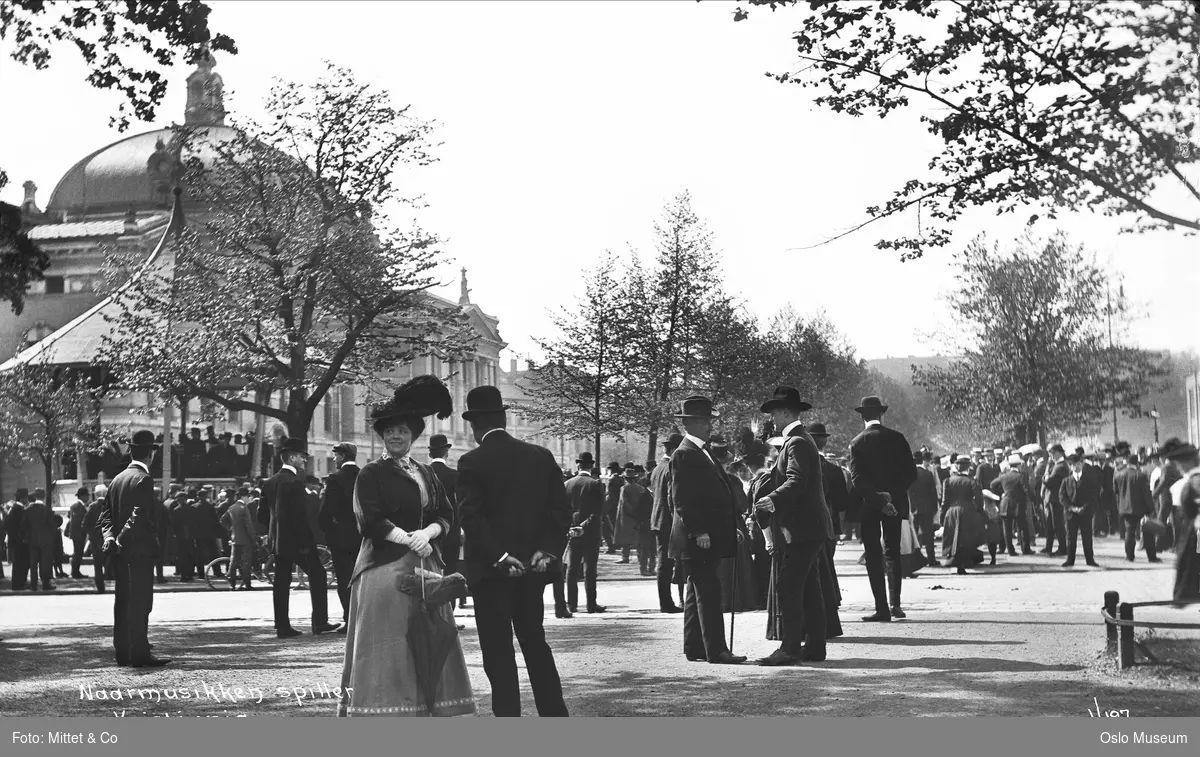 park, mennesker, promenade, musikkpaviljong, musikkorps, Nationaltheatret