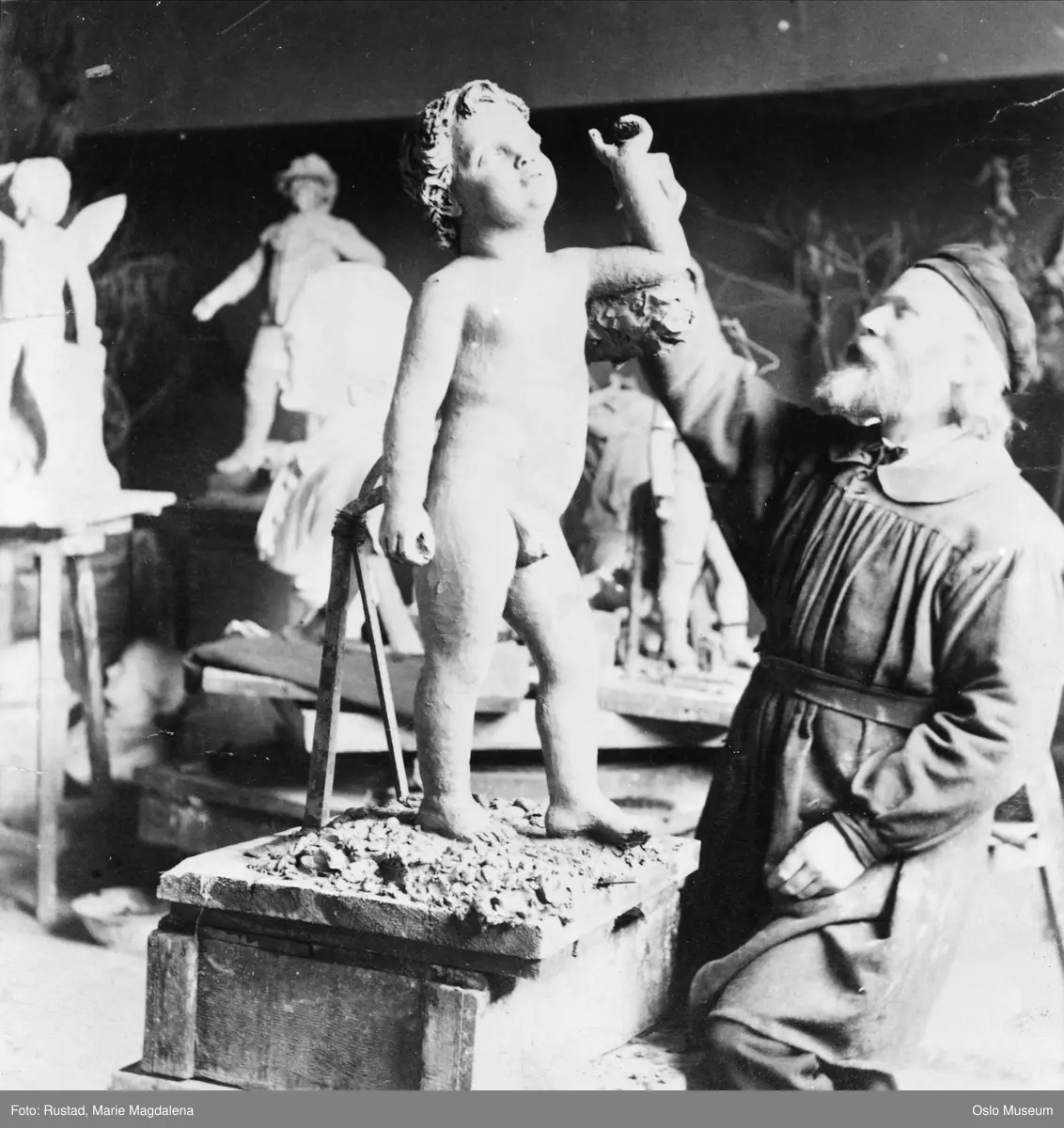 atelier, interiør, billedhugger, skulpturer