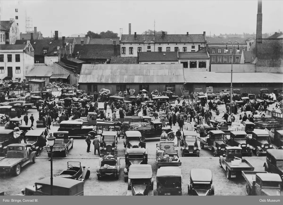 Grønlands torg, grønnsakhandel, mennesker, biler, bygårder