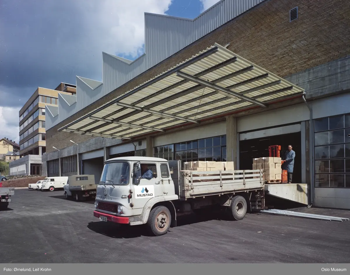 012uMXPnbKrw?dimension=1200x1200