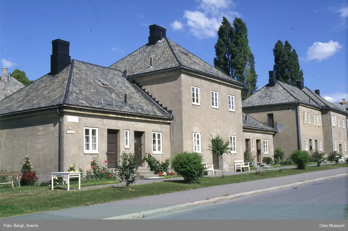 biler, bolighus, eldreboliger, Eugéne Hanssens småhjem, hage