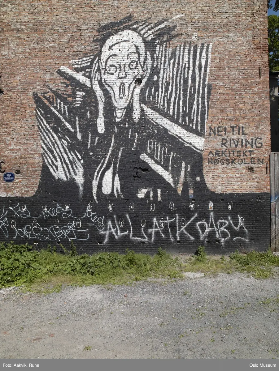 Blitzhuset, gavlvegg, Skrik graffiti