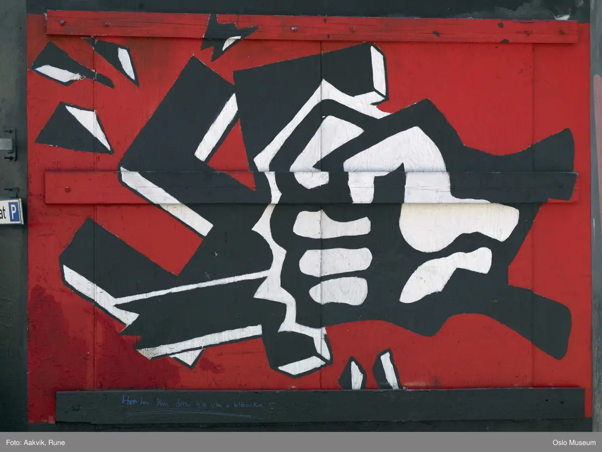 Blitzhuset, graffiti, fasade, barrikade