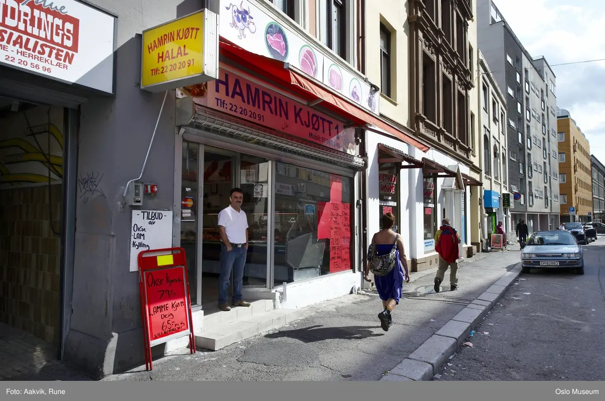 Hamrin kjøtt, halal-kjøtt, innehaver, butikkfasade, skilt, fortau