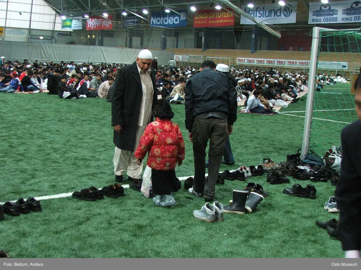 Islam, menigheten Central Jamaat-e Ahl-e Sunnat, bønn i Valhall  