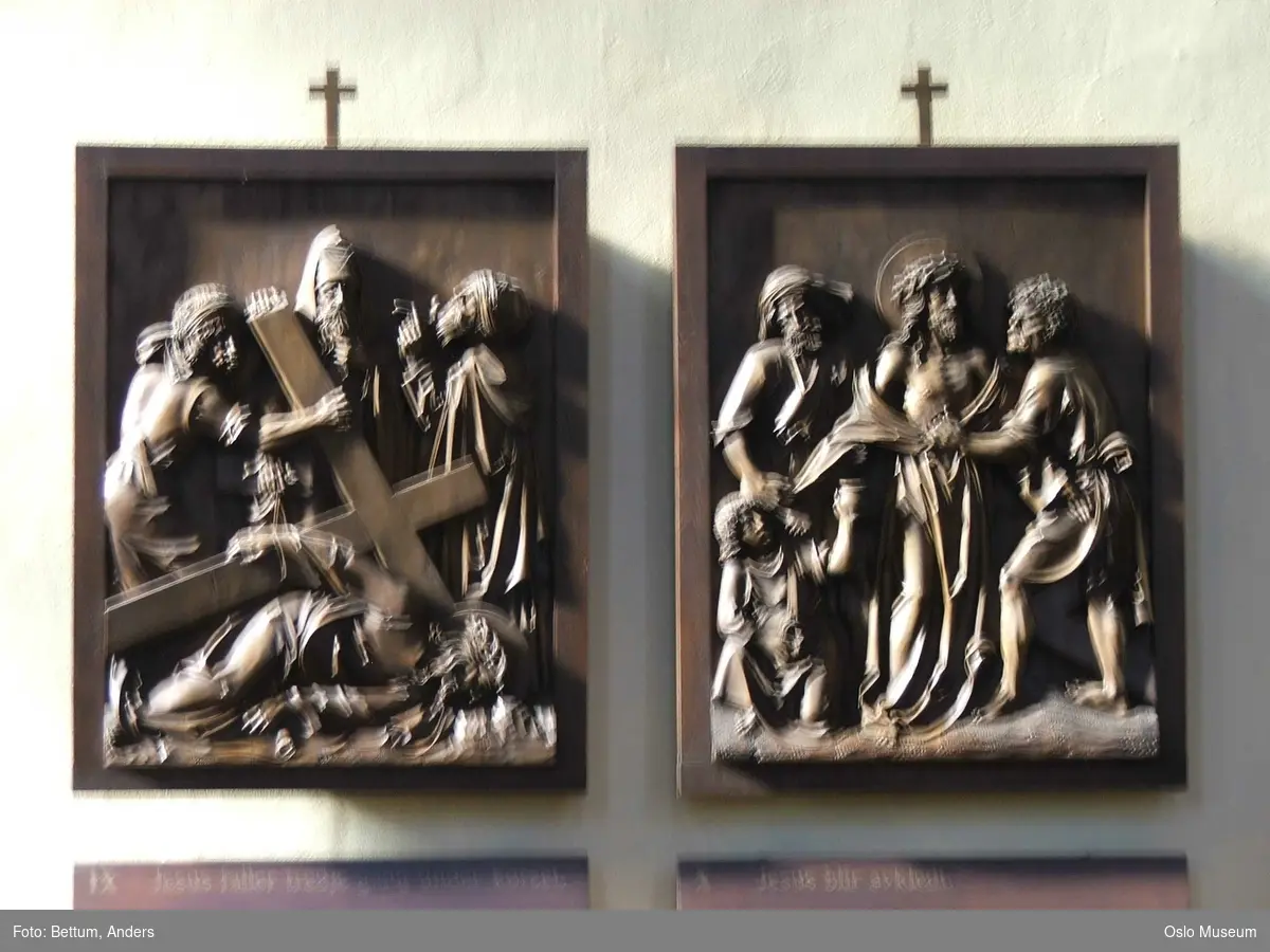St. Olav Domkirke, interiør, eksteriør, kirkespir, helgener, alter, glassmosaikk, hvelving, nisje, skriftestol, døpefont