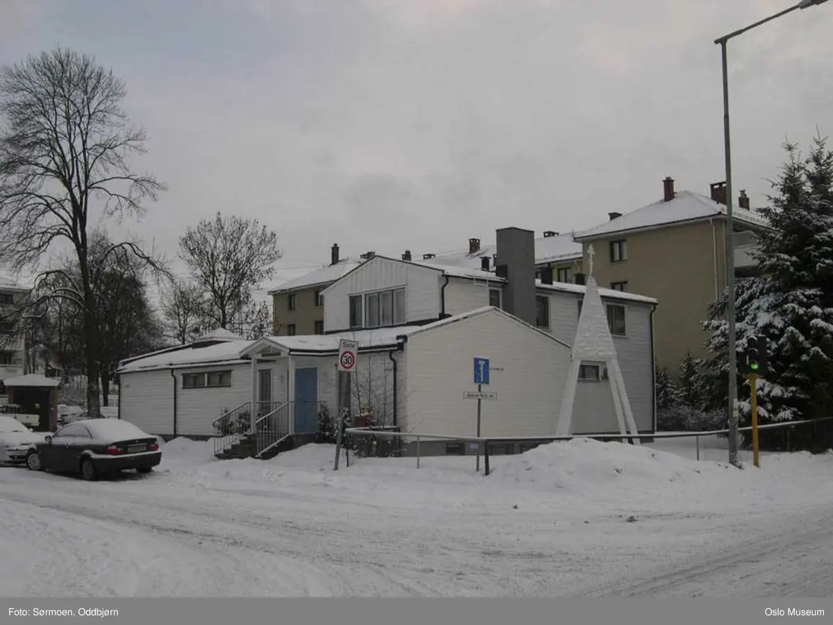 Ortodoks, Hellige Nicolai kirke, interiør, eksteriør, helgener, seremoni, alter, prekestol, lys, ikoner, prest, mann, kvinne