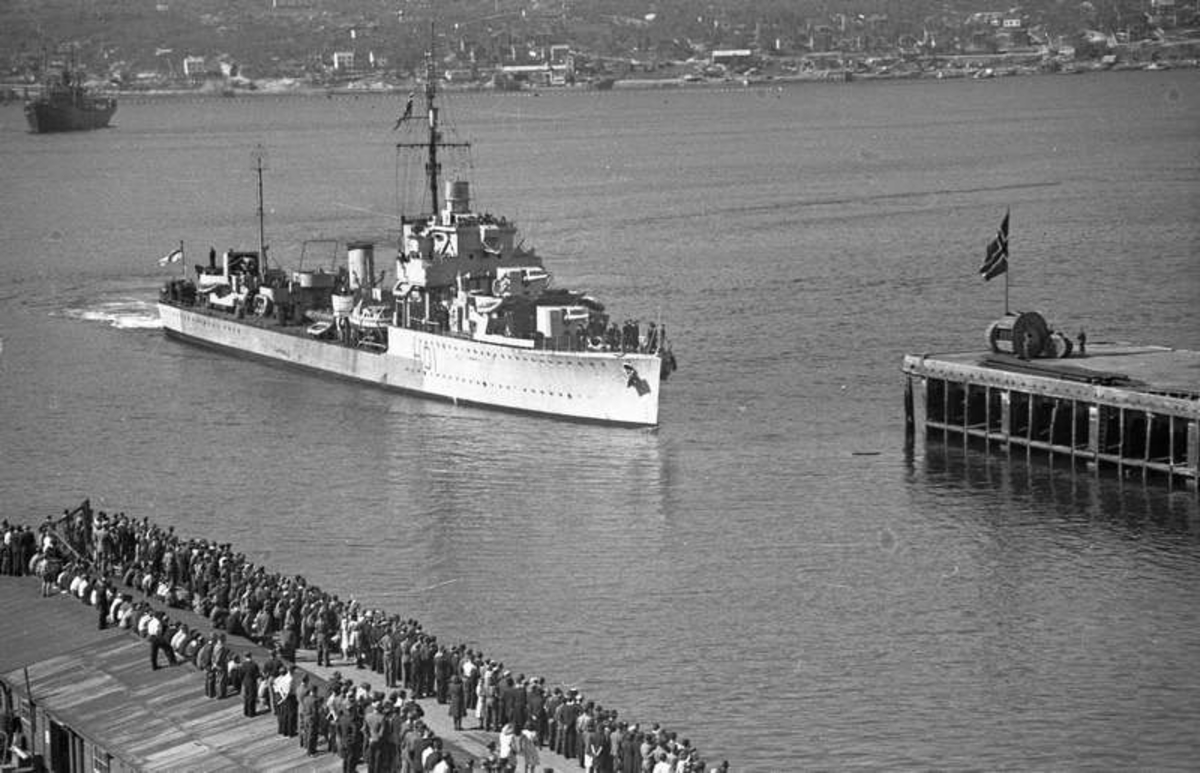 Den britiske jageren HMS Hotspur, fotografert etter krigen.