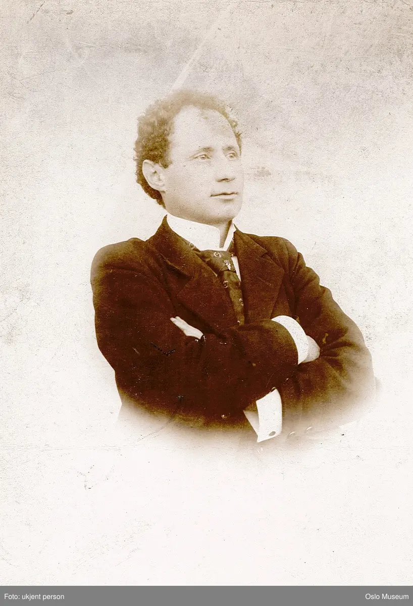 portrett, mann, skuespiller, sceneinstruktør, vignettert brystbilde
